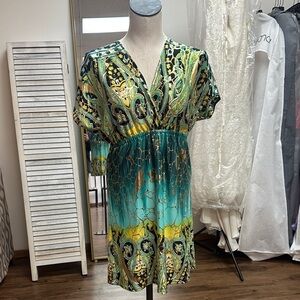 Shoreline Elegant Green and Gold Tunic